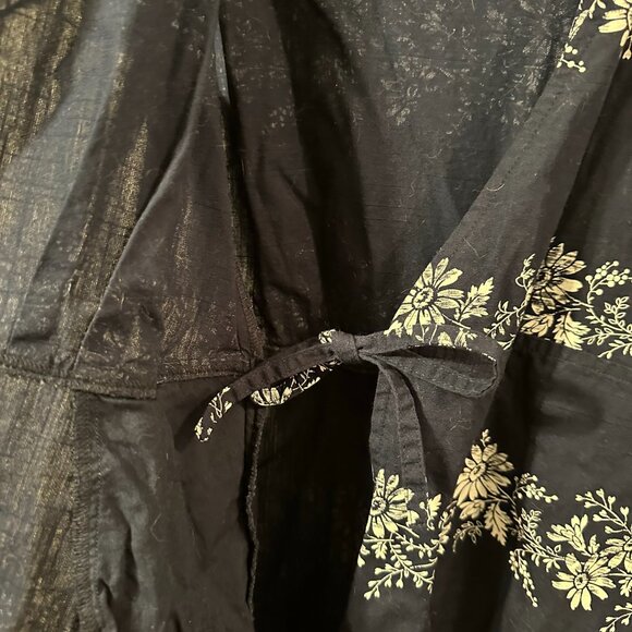 Tommy Hilfiger Blue and White Cap Sleeve Wrap Dress Size Medium - Picture 5 of 6